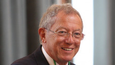 King also joined the growing list of experts and policy leaders calling of the UK Government to enshrine a net-zero carbon goal into law. Image: Foreign and Commonwealth Office